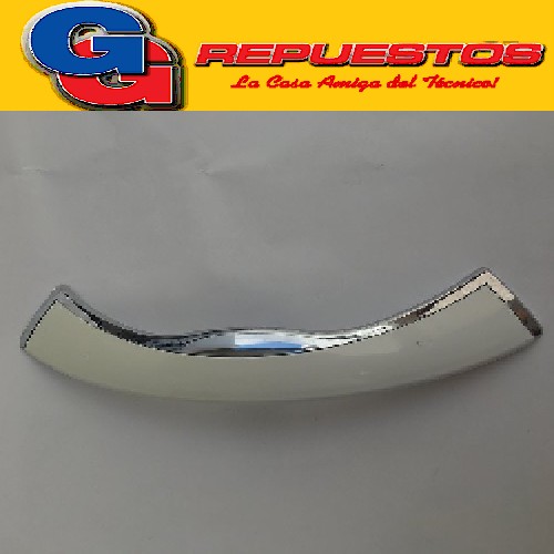 MANIJA DE PUERTA HELADERA PATRICK HPK310/350NFM--MABE RM78ZD PPE0 (TIPO BOOMERANG) BASE y TAPA TIRADOR ORIGINAL LARGO 32 CM . ORIFICIOS PARA TORNILLOS 2 A 25 CM Y TIENE OTROS 2 A 27.5 CM